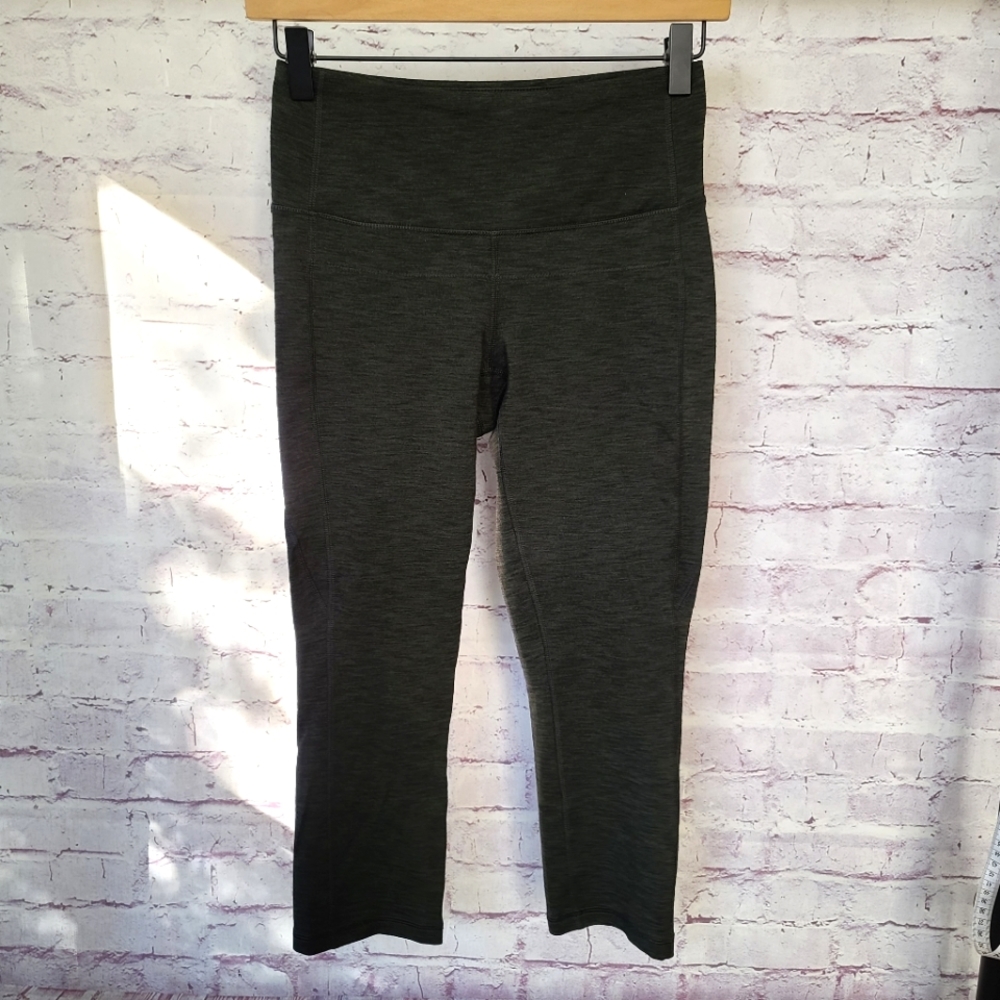 Lucy Athletic Heathered Olive Green Black Capri Legging Small